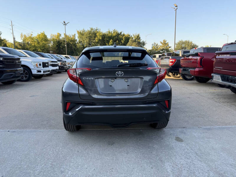 2021 Toyota C-HR XLE