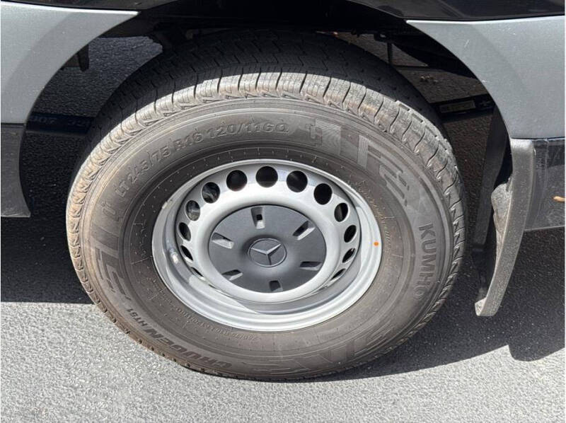 2023 Mercedes-Benz Sprinter 2500