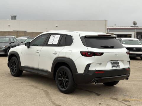 2023 Mazda CX-50 2.5 S Preferred Plus