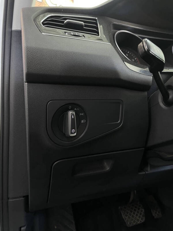 2018 Volkswagen Tiguan 2.0T SE