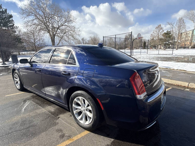 2015 Chrysler 300 Limited