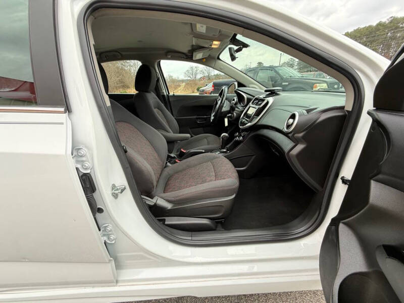 2018 Chevrolet Sonic LT Auto