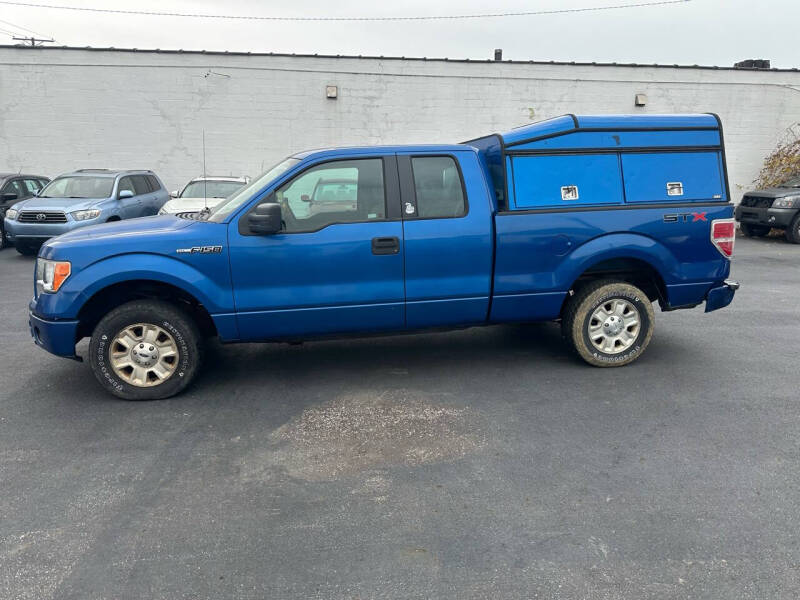 2009 Ford F-150 STX photo 9