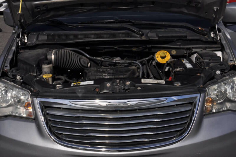 2015 Chrysler Town and Country Touring