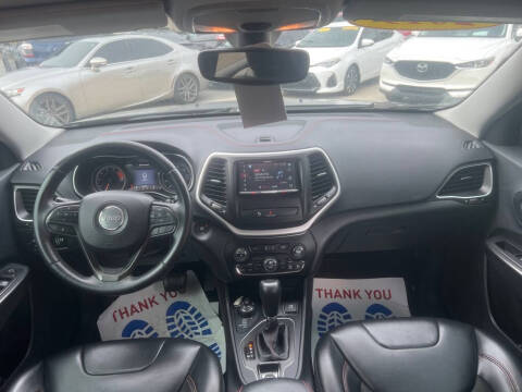 2019 Jeep Cherokee Trailhawk