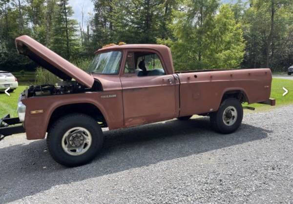 1970 Dodge Power Wagon