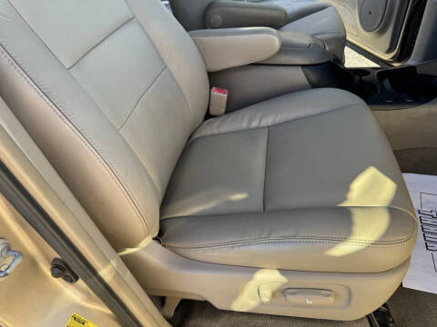 2005 Toyota Sequoia SR5