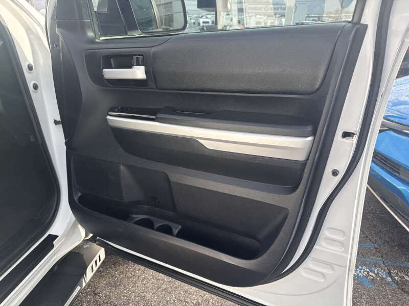 2014 Toyota Tundra SR5