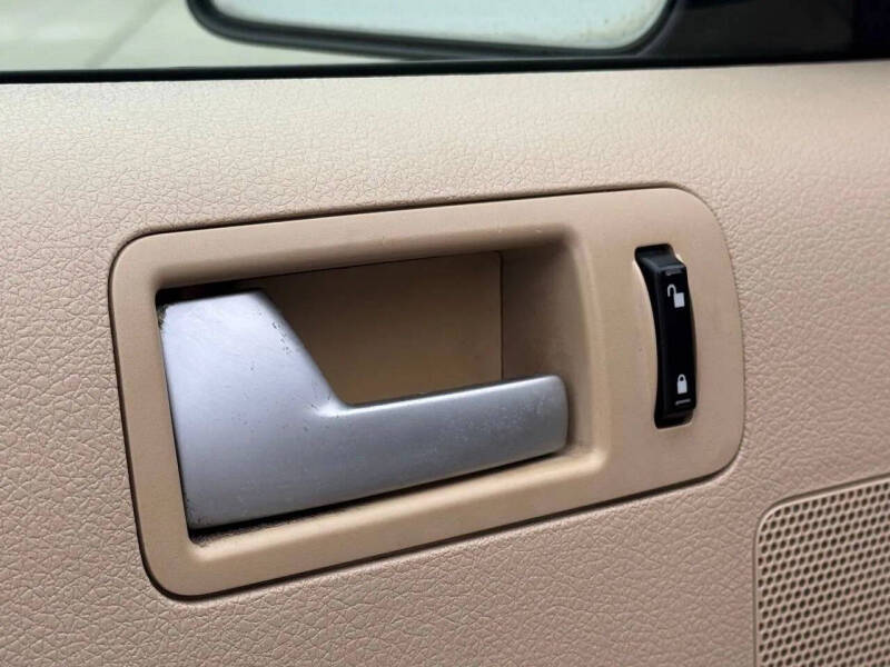 2009 Ford Mustang V6 Deluxe