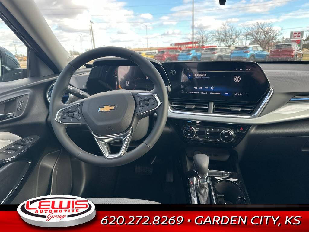 2025 Chevrolet Trax for sale at Lewis Chevrolet of Garden City in Garden City, KS