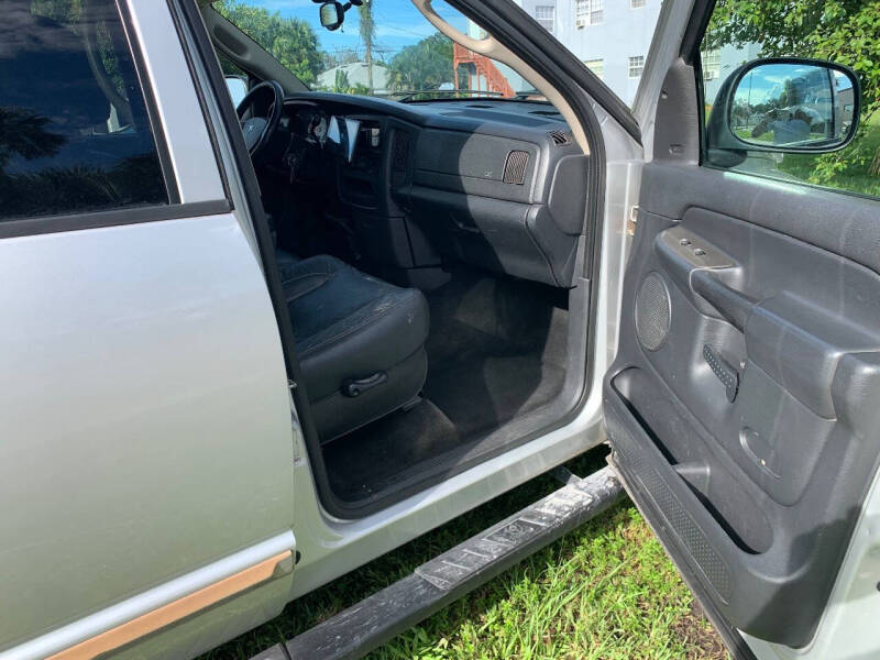 2005 Dodge Ram 1500 SLT