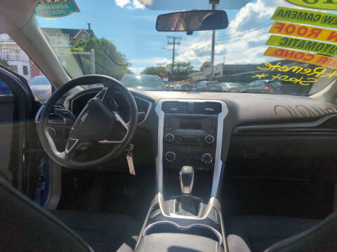 2015 Ford Fusion SE
