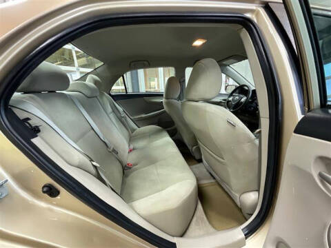 2012 Toyota Corolla LE