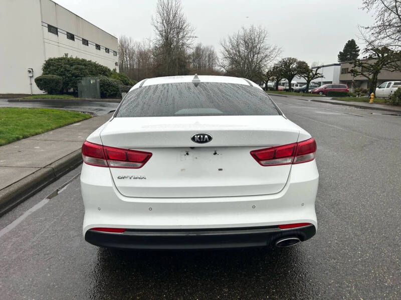 2018 Kia Optima LX