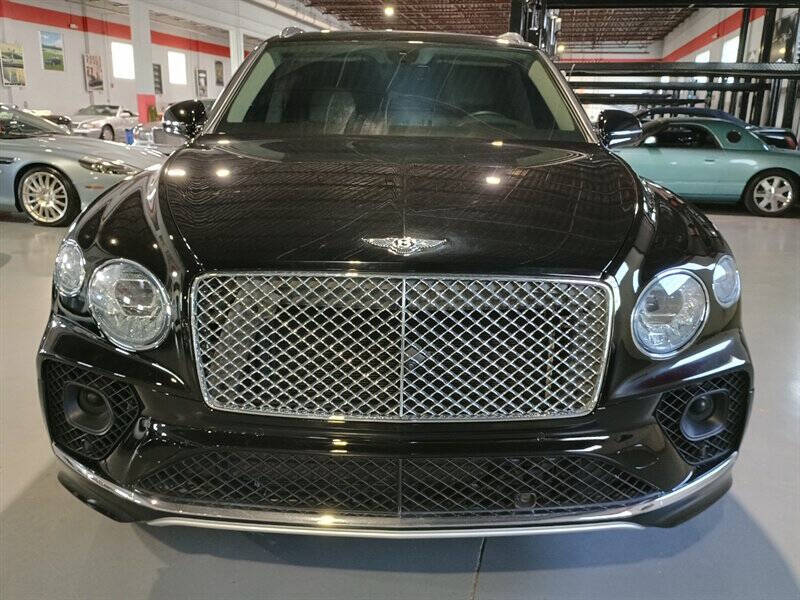 2023 Bentley Bentayga V8