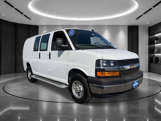 2024 Chevrolet Express 2500