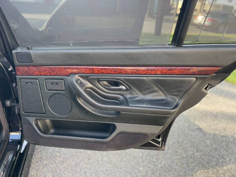 2001 BMW 7 Series 740iL