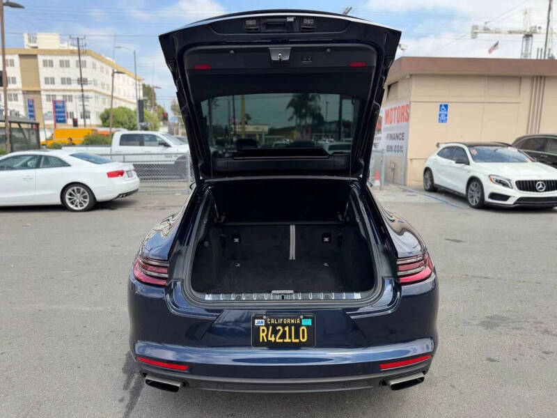 2018 Porsche Panamera