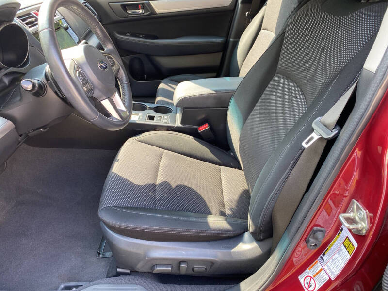 Image of 2016 Subaru Outback 2.5i Premium