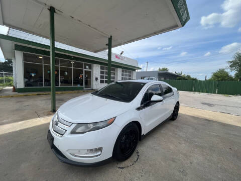 2012 Chevrolet Volt for sale at Auto Outlet Inc. in Houston TX