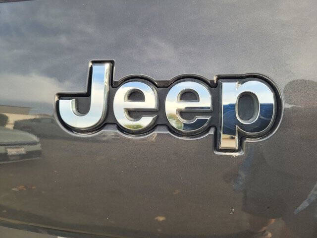 2023 Jeep Grand Cherokee L Laredo