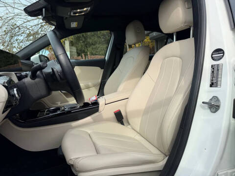 2019 Mercedes-Benz A-Class A 220