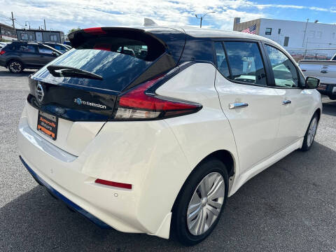 2022 Nissan LEAF S