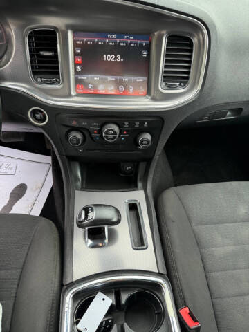 2014 Dodge Charger SXT