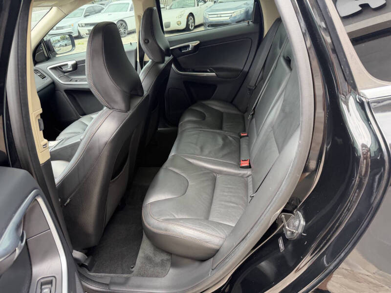 2013 Volvo XC60 3.2 Platinum