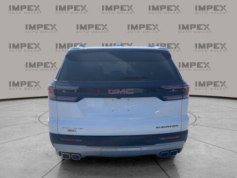 2025 GMC Acadia Elevation