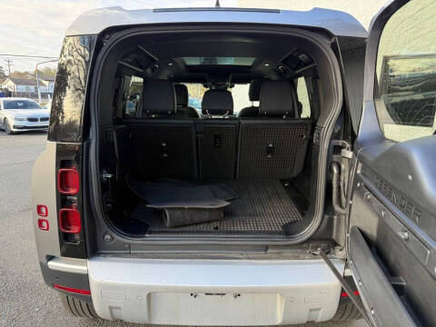 2022 Land Rover Defender 110 S