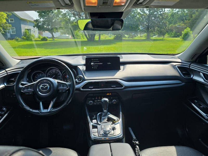 2022 Mazda CX-9 Touring Plus