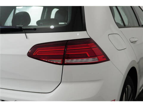 2017 Volkswagen e-Golf SEL Premium