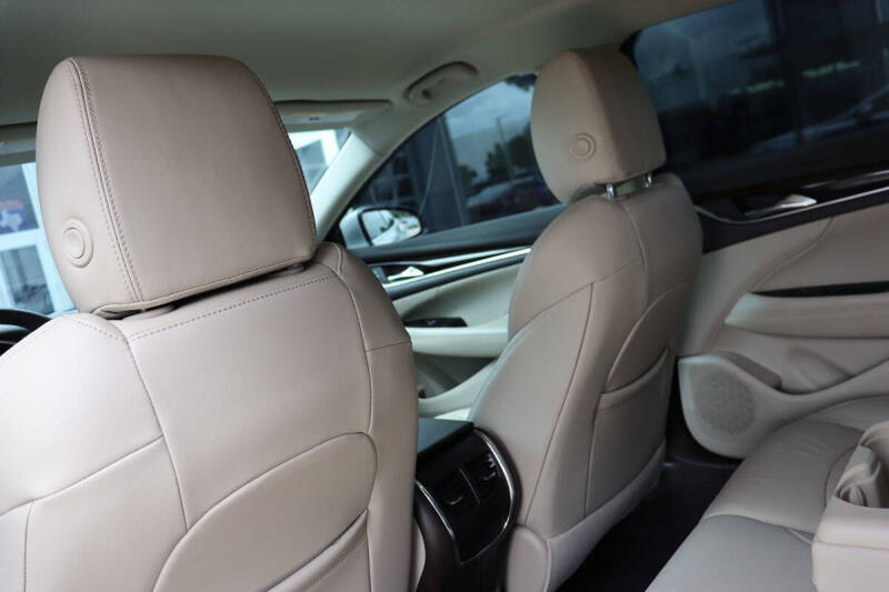 2017 Buick LaCrosse Essence