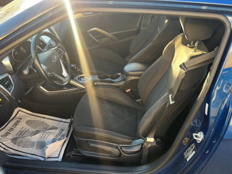 2017 Hyundai Veloster