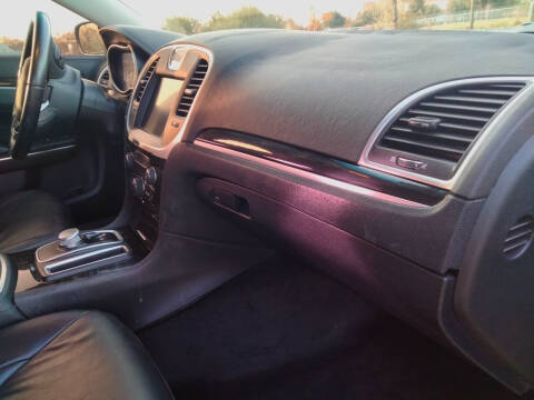 2015 Chrysler 300 Limited