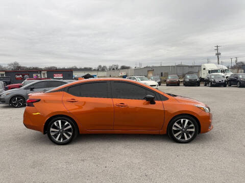 2021 Nissan Versa SR