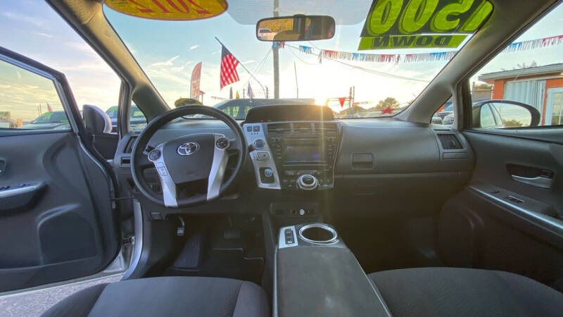 2012 Toyota Prius v Five