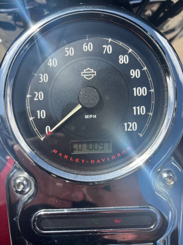 2015 Harley-Davidson Dyna Switchback FLD-103
