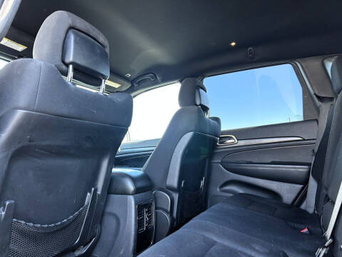 2017 Jeep Grand Cherokee Laredo