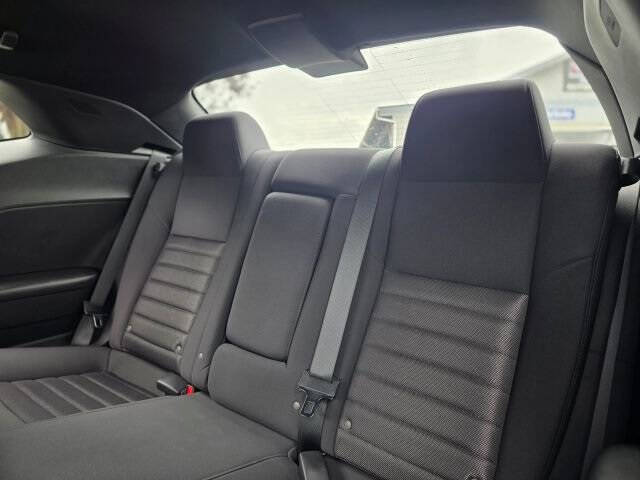 2010 Dodge Challenger SE