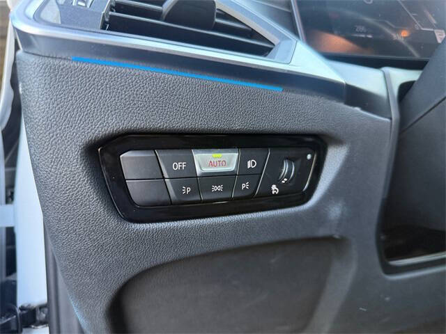 2024 BMW 3 Series 330i xDrive