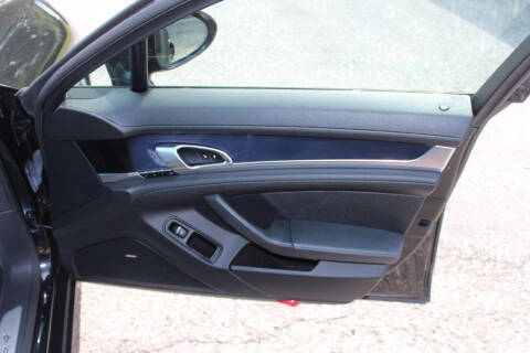 2014 Porsche Panamera 4