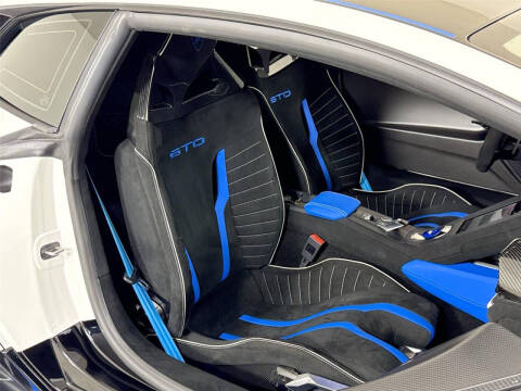 2023 Lamborghini Huracan STO