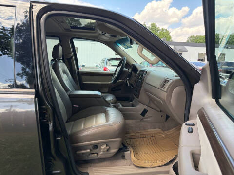 2005 Ford Explorer Eddie Bauer