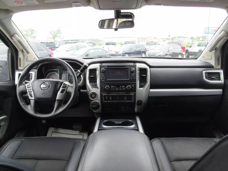 2017 Nissan Titan XD