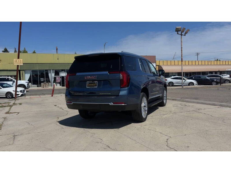2026 GMC Yukon Elevation