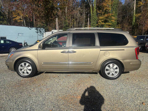 2007 Hyundai Entourage SE