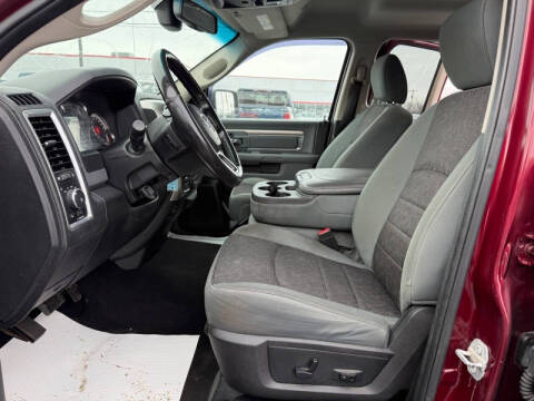 2017 RAM 1500 SLT