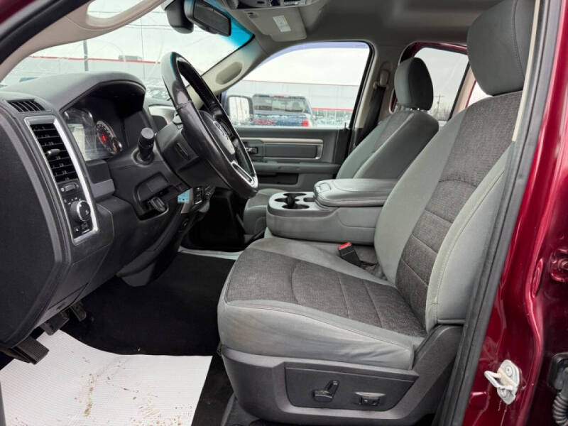 2017 RAM 1500 SLT